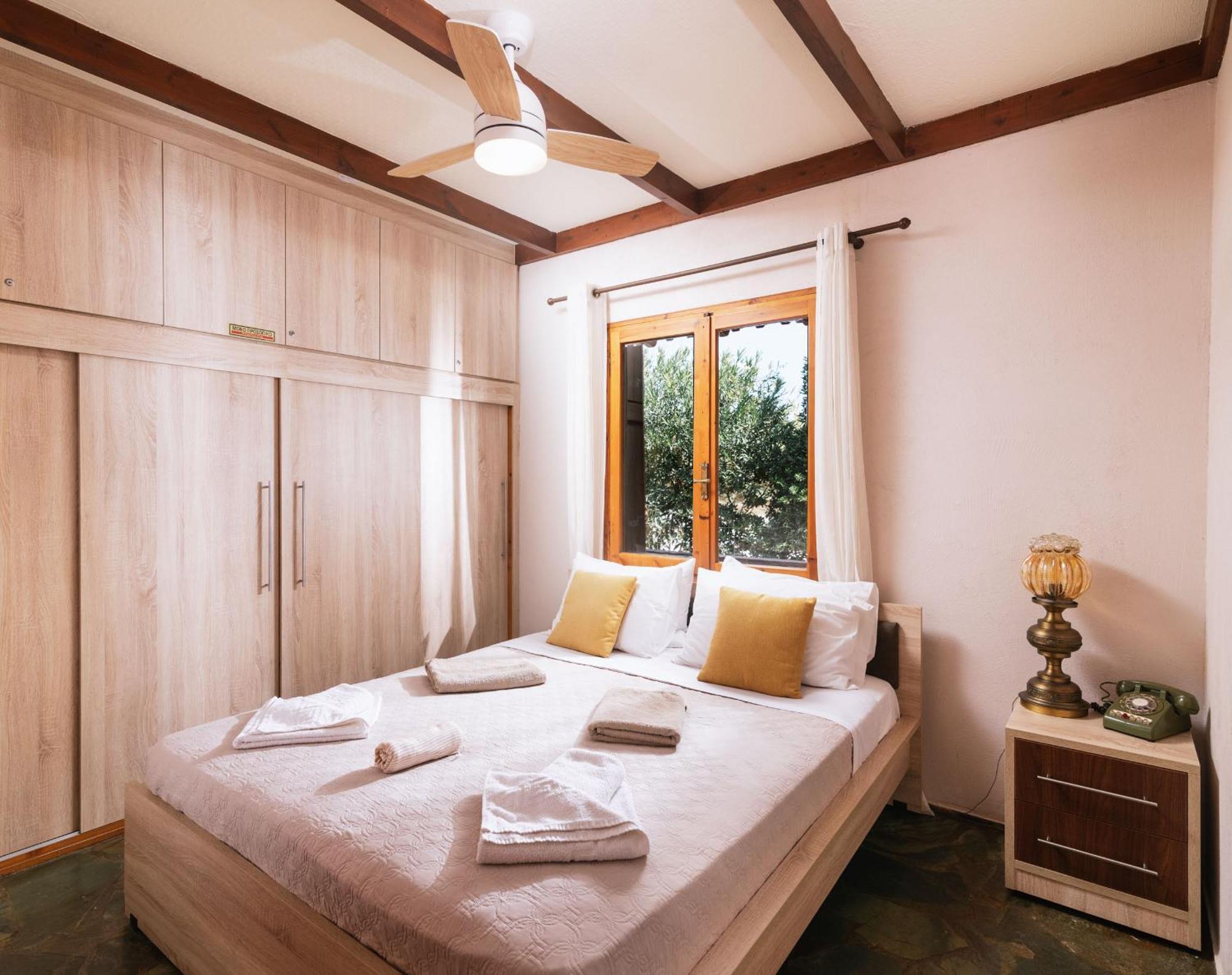 Wooden Beach House Gerani  Ngoại thất bức ảnh